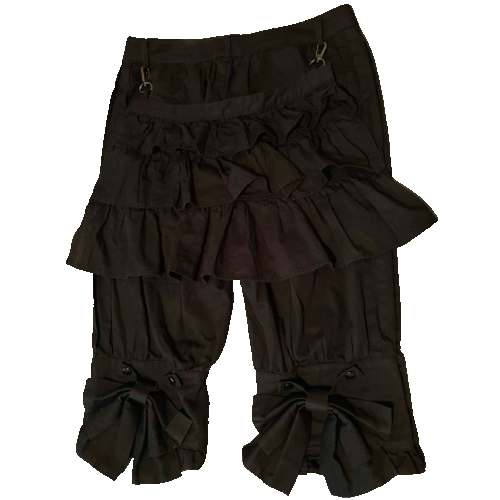 Onduras Half Pants in burberry from Alice And The Pirates (2007)