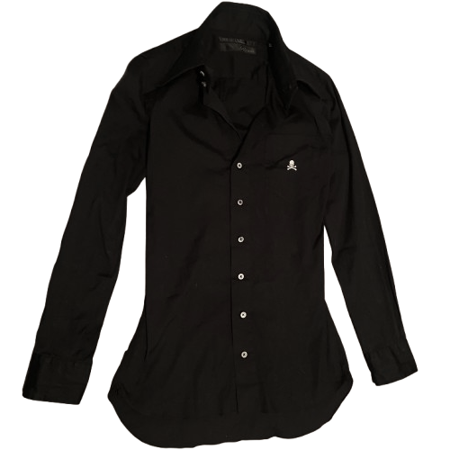 A slimdress button-up from Roen.