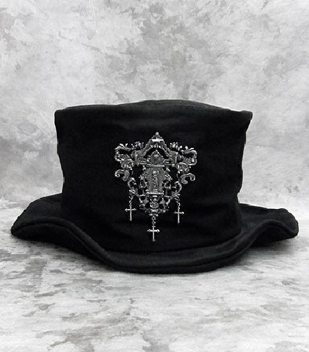 Metal Emblem Hat from Moi-même-Moitié (2011)